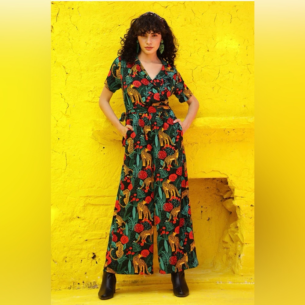 A&B JAGUAR PARADISE BLACK ANIMAL PRINT JUMPSUIT